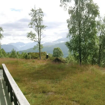 Feriehus Awesome In With Wifi Stranda (More og Romsdal)